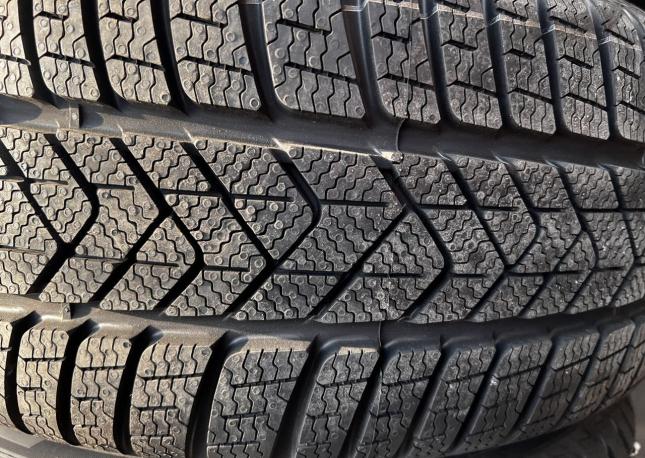 Pirelli Winter Sottozero 3 245/45 R18