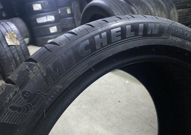 Michelin Pilot Sport 4 S 285/35 R19 103Y