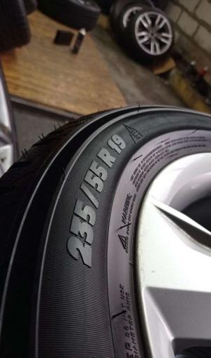 Michelin Latitude Alpin LA2 235/55 R19