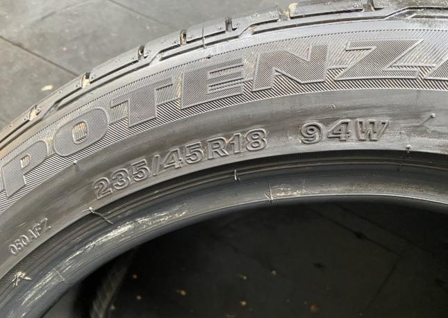 Bridgestone Potenza RE050A 235/45 R18