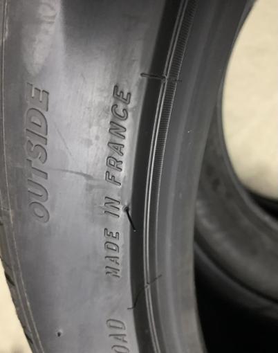 Michelin Pilot Super Sport 285/35 R22