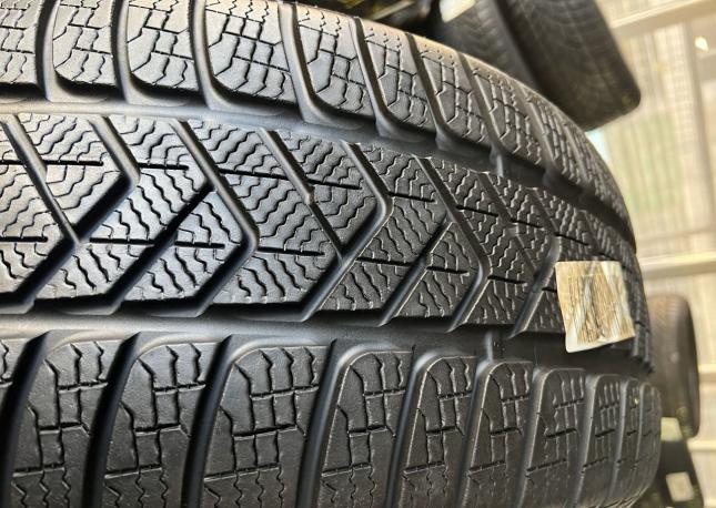 Pirelli Scorpion Winter 245/45 R19