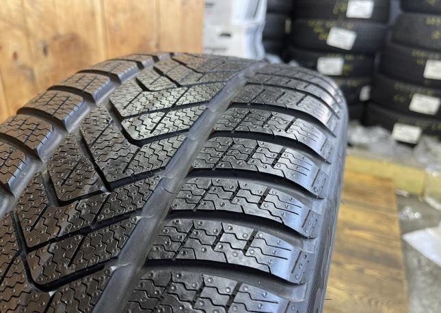 Pirelli Winter Sottozero 255/40 R20 101W