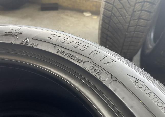 Michelin Alpin 5 215/55 R17 H