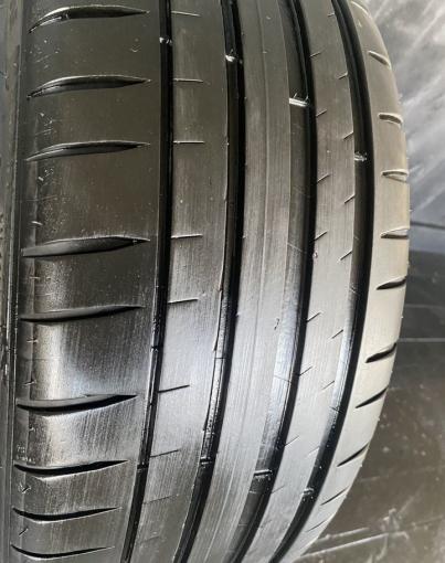 Michelin Pilot Sport 4 215/45 R18