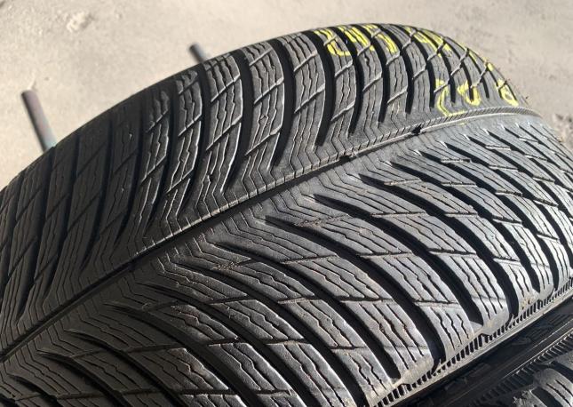 Michelin Alpin 5 245/40 R19 и 275/35 R19