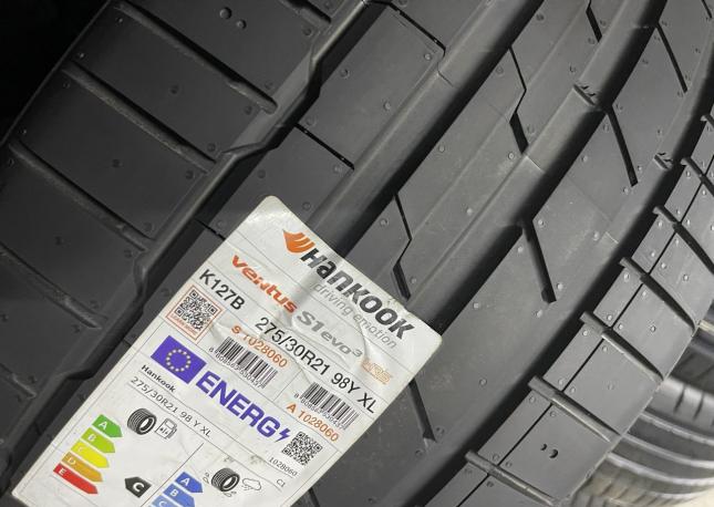 Hankook Ventus S1 Evo 3 K127B 245/35 R21 и 275/30 R21 Y