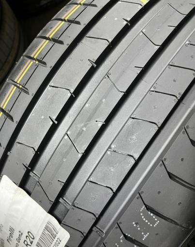 Pirelli P Zero 245/45 R20 и 275/40 R20 W