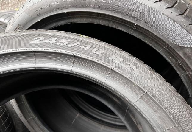 Pirelli P Zero 275/35 R20