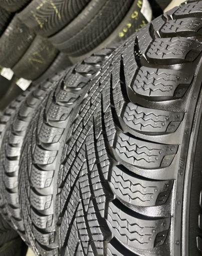 Pirelli Cinturato Winter 185/60 R15