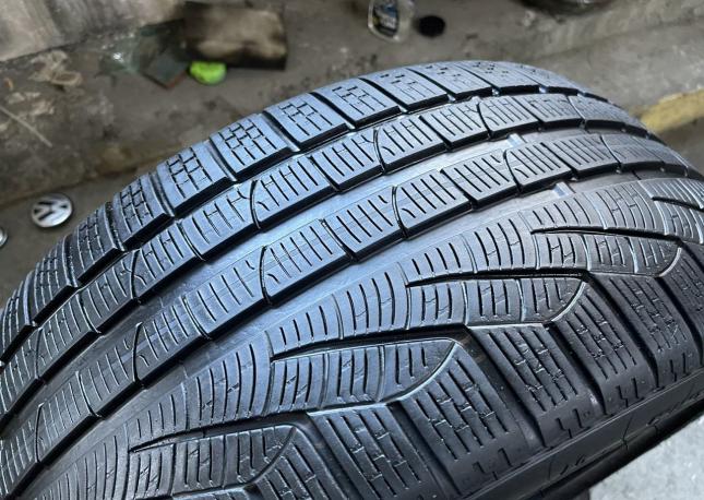 Pirelli Winter Sottozero 240 Serie II 255/40 R20 101V