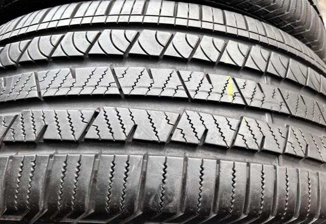 Continental ContiCrossContact LX2 245/45 R20