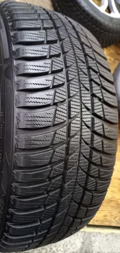 Bridgestone Blizzak LM-001 225/45 R17 91H