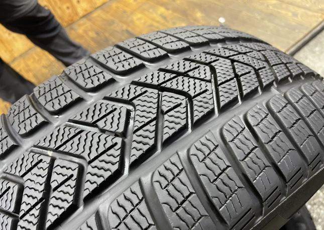 Pirelli Winter Sottozero 255/45 R19 104V