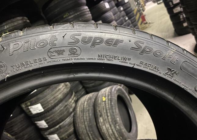 Michelin Pilot Super Sport 275/35 R19 96Y