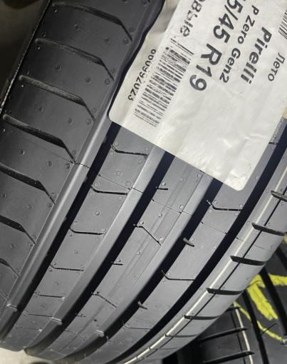 Pirelli P Zero PZ4 245/45 R19 и 275/40 R19 Y