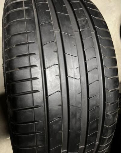 Pirelli P Zero PZ4 255/35 R21