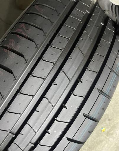 Pirelli P Zero PZ4 255/50 R19 107W