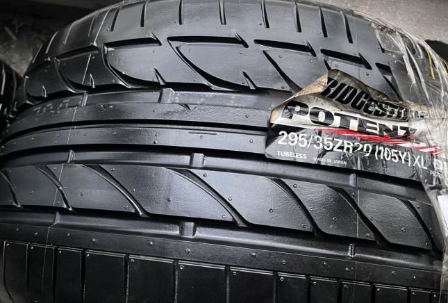 Bridgestone Potenza S001 295/35 R20