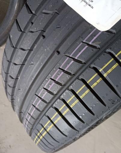 Continental ContiSportContact 5 SUV ContiSeal 235/35 R19