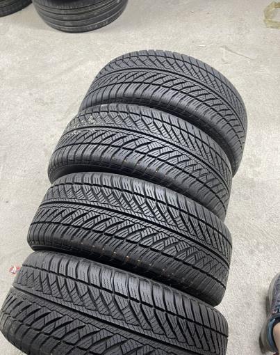 Goodyear UltraGrip 8 Performance 245/45 R18 100V