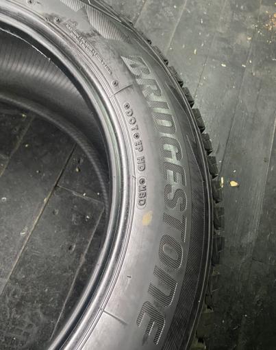 Bridgestone Blizzak DM-V2 225/60 R18