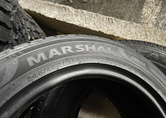 Kumho Matrac MU19 245/45 R17 95W