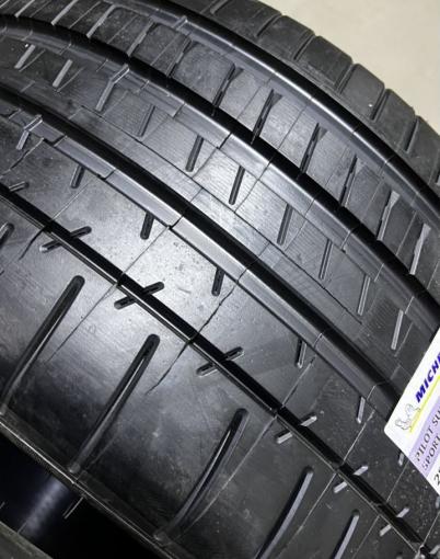 Michelin Pilot Super Sport 285/35 R21