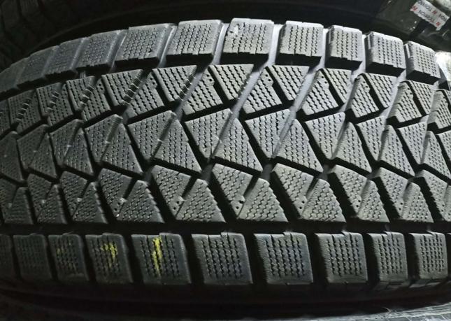 Bridgestone Blizzak DM-Z2 235/65 R18