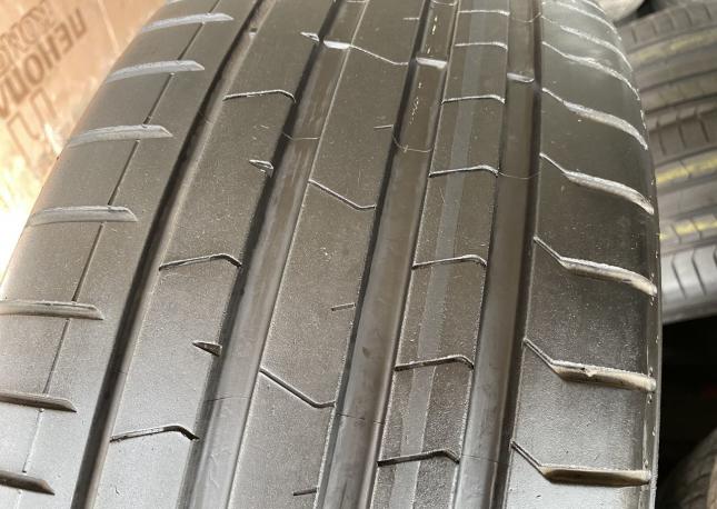 Pirelli P Zero PZ4 245/40 R21 100Y