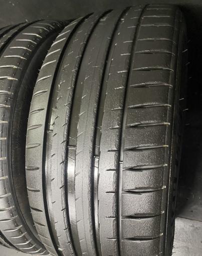 Michelin Pilot Sport 4 255/45 R19