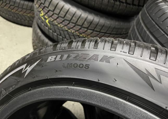 Bridgestone Blizzak LM-32 245/45 R19 102V