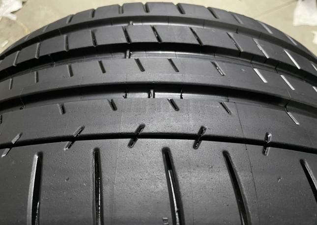 Michelin Pilot Super Sport 255/35 R19 96Y