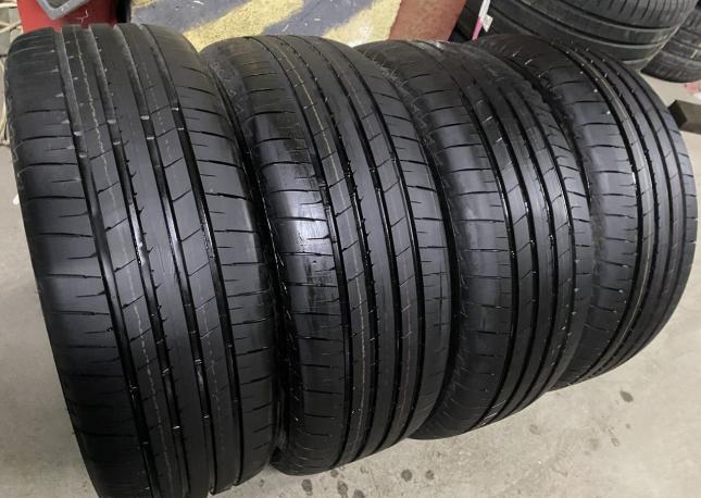 Bridgestone Turanza T005A 215/55 R18