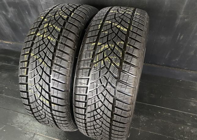 Goodyear UltraGrip Performance 215/50 R18