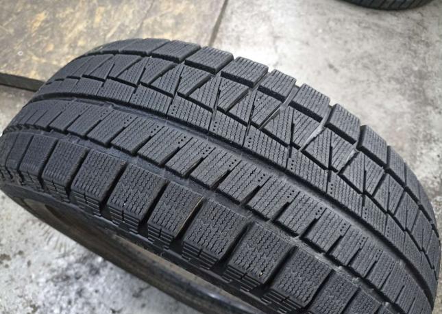 Bridgestone Blizzak Revo GZ 205/55 R16