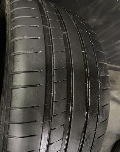 Michelin Pilot Super Sport 255/45 R19