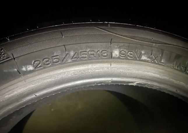 Nankang Snow SV-2 235/45 R18