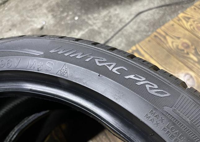 Vredestein Wintrac Pro 225/45 R19