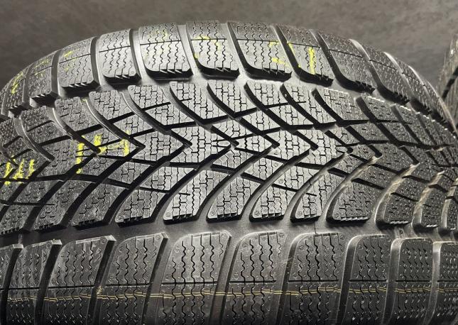 Dunlop Winter Sport 5 275/30 R21