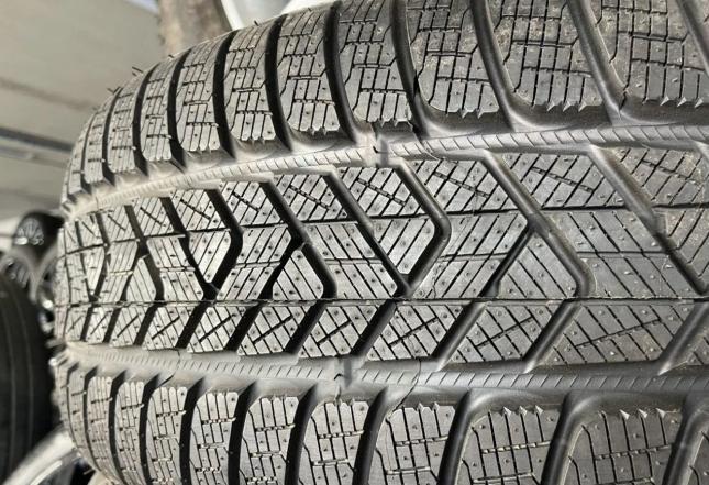 Pirelli Scorpion Winter 2 255/55 R20 110V