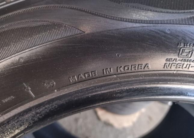Nexen N Fera RU1 215/55 R17 94V