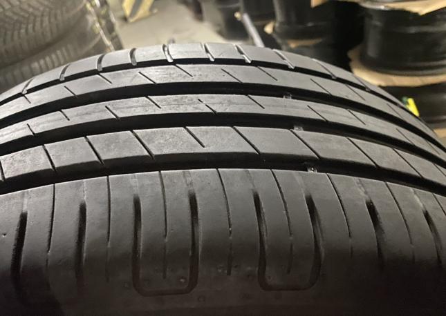 Goodyear EfficientGrip Performance 225/55 R17