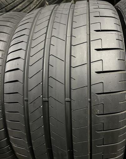 Pirelli P Zero PZ4 255/45 R19 и 285/40 R19 Y