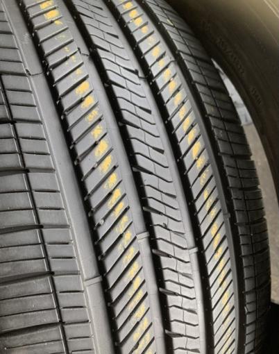 Goodyear Regatta Touring 285/45 R22 114H