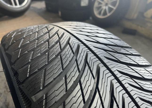 Michelin Pilot Alpin 5 245/45 R19 102V