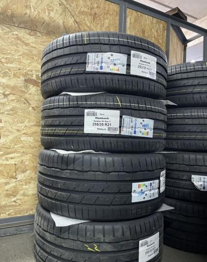 Hankook Ventus S1 Evo 3 K127 285/30 R21 и 255/35 R21 Y