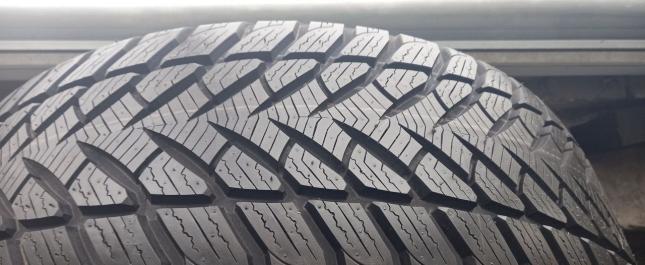 Goodyear UltraGrip+ SUV 255/55 R19 111H