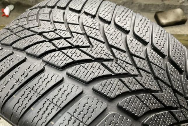 Dunlop SP Winter Sport 4D ROF 285/30 R21 100W