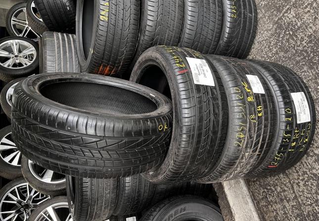 Goodyear Excellence 275/35 R20 и 245/40 R20
